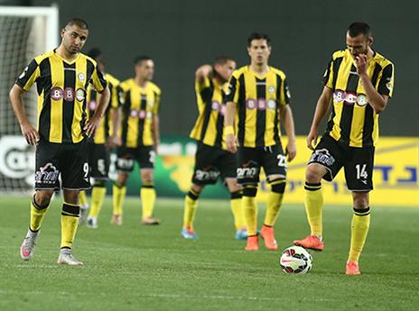 מתי יימצא פיתרון כלכלי? שחקני נתניה (צילום: אלן שיבר)