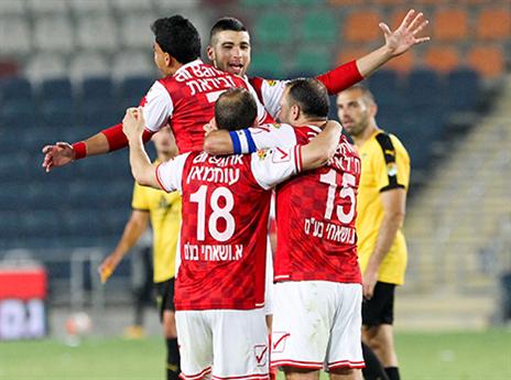 אושר גדול אחרי ניצחון יוקרתי (צילום: דני מרון)