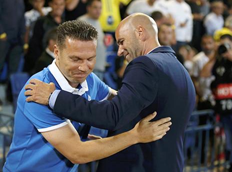 חיוכים בפתיחה (אלן שיבר)