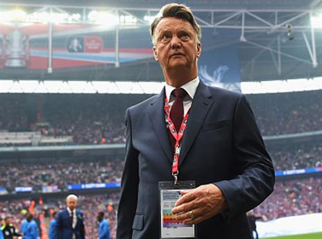 ואן חאל נפרד עם תואר (gettyimages)