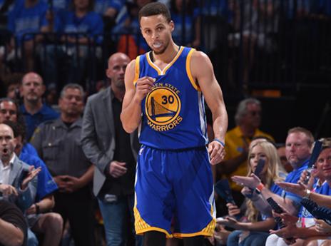 סטף קרי חוגג. קאמבק ענק לווריירס (getty)