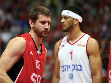 יש עולה לחצי הגמר (אלן שיבר)