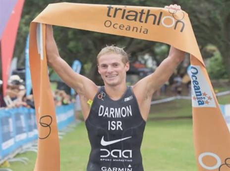 התאמן גם עם הבנות. דרמון