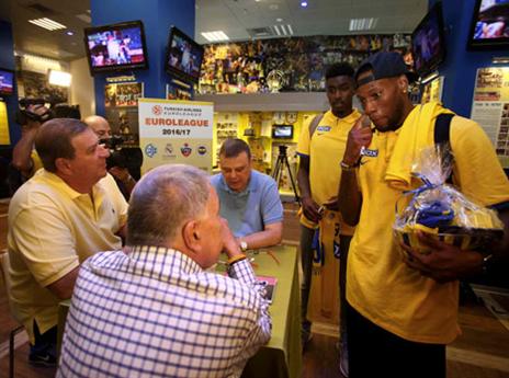 יביאו רוח חדשה להיכל? (אלן שיבר)