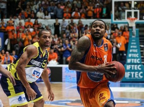 יחזק את הקבוצה של שיבק. ריצ'רד