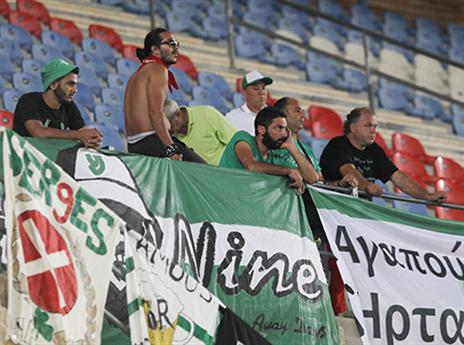 אוהדי אומוניה בטדי. יקבלו תמיכה מהאדומים גם בגומלין (דני מרון)