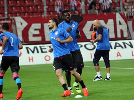 אוגו יוביל את הקישור (אודי ציטיאט)