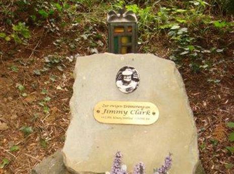 האנדרטה לזכרו של קלארק