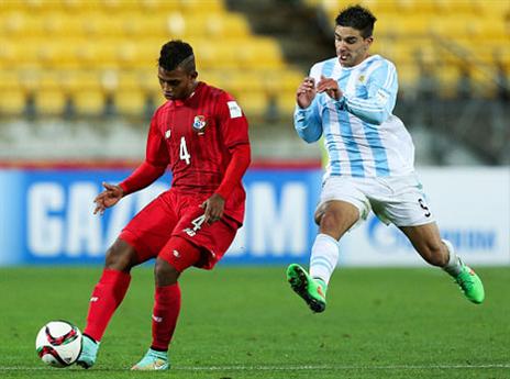 ג'ובאני סימאונה במדי ארגנטינה. יתחשל בגנואה (getty)