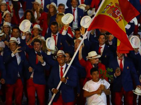 גם רפאל נדאל הציג את הדגל הספרדי (getty)