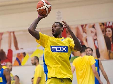 "תל אביב היא עיר מדהימה". סוני ווימס (עודד קרני)