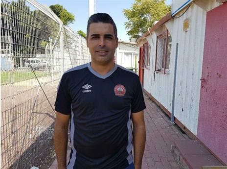 סילבס. "אצפה במשחק מול זניט"