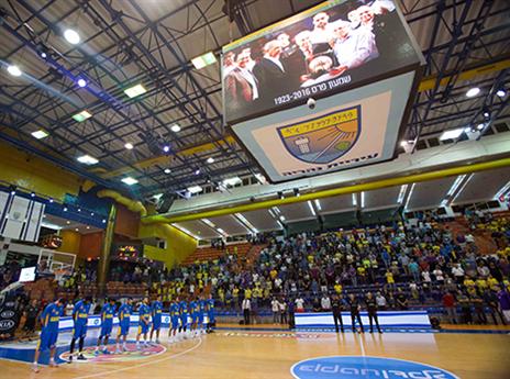 מכבדים את זכרו של פרס (עודד קרני)