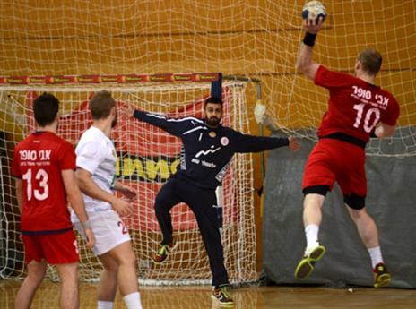 החזיר למסלול הניצחונות. מושיקו אלימלך בשער (גבי אלאלוף)