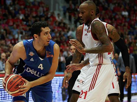 משעור אחראי לסל הראשון העונה (אלן שיבר)