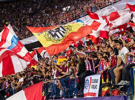 יש תקווה בתוך העולם הקפיטליסטי. אוהדי אתלטיקו (getty)