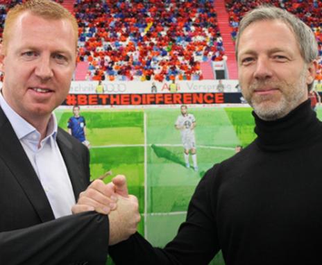 ואלפורגיס (משמאל) מקווה להוציא את אינגולשטאט מהבוץ