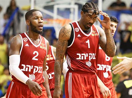 הרבה על הכתפיים שלו. סטודמאייר (צילום: דני מרון)