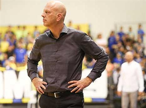 "הדר יידע אם הוא יכול להוציא את מכבי מהבוץ"