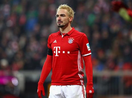 מאטס הומלס הציג לראווה בלונד שנוי במחלוקת (Getty)