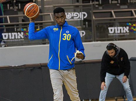 בדרך חזרה. מילר (עודד קרני)