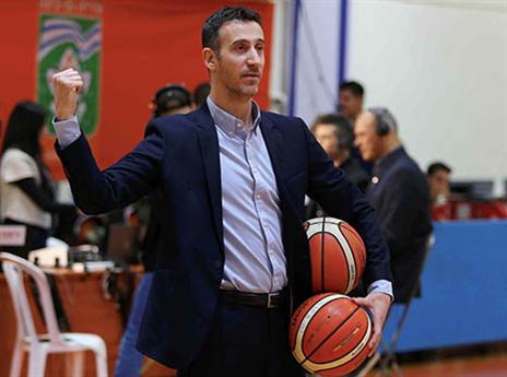 עדיין לא רואה שינוי. ליובין (אלן שיבר)