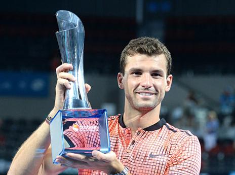 דימיטרוב והגביע. תואר חמישי לבולגרי (getty)