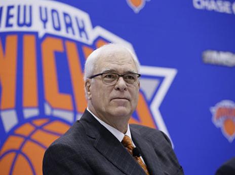 שלח מסר דרך חברו? פיל ג'קסון (getty)