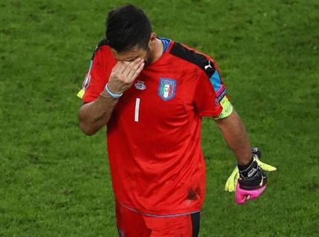 שובר שיאים, אבל אף פעם לא ידע שובע (getty)