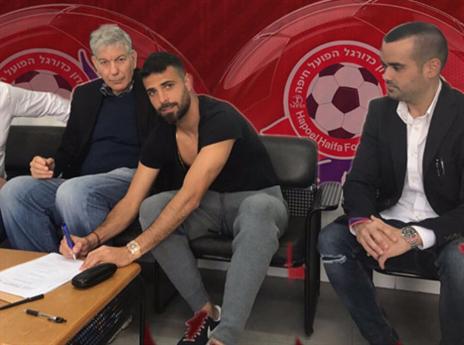 חזר הביתה ובדרך סידר עוד רגע ויראלי עם גרפיקה בלתי נשכחת