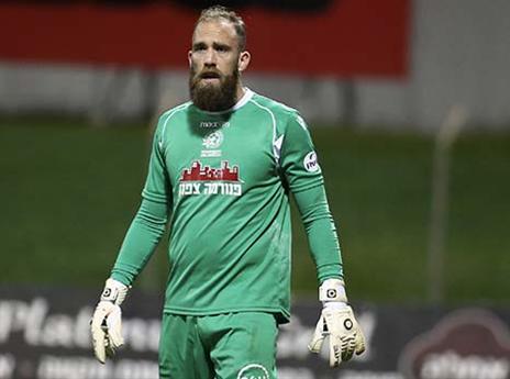 צפוי להאריך חוזה. עמוס (אלן שיבר)