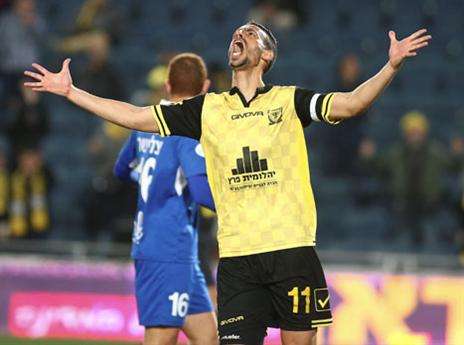 "יחסר מבחינה מנהיגותית". איינבינדר (אלן שיבר)