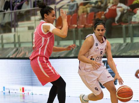 צעירי. במרחק נגיעה (מנהלת)