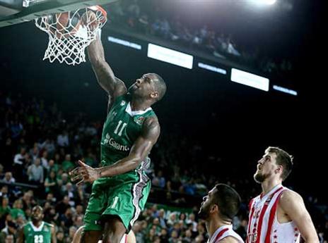 וונאמייקר מטביע את הכוכב האדום בדרך לפלייאוף (Getty)