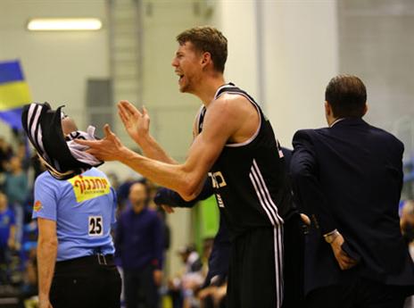 איך יוצאים מהמשבר? (צילום: מנהלת הליגה)