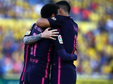 ברצלונה עדיין חולמת על אליפות (getty)