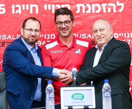 בחודש הבא בספרד. קציקאריס והראל (אלן שיבר)