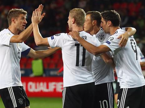 הגרמנים עדיין מושלמים בקמפיין (getty)