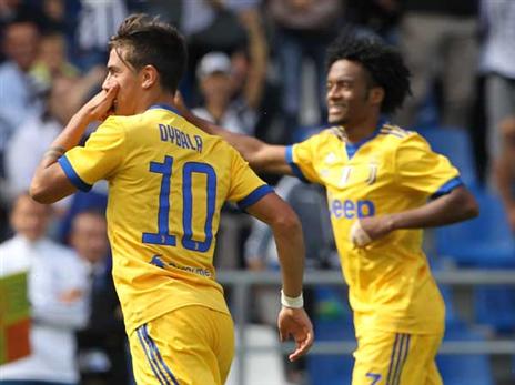 חגג על חשבון ססואולו. דיבאלה (Getty)