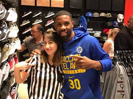 קול נהנה. "הכתף משתפרת"