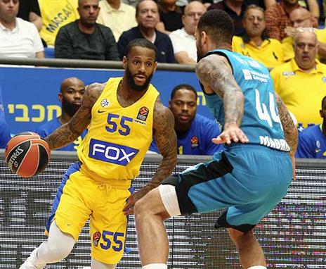 ג'קסון מול טיילור. הקו האחורי של ריאל היה אנמי (אלן שיבר)