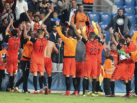 ברצף של שני ניצחונות (אלן שיבר)