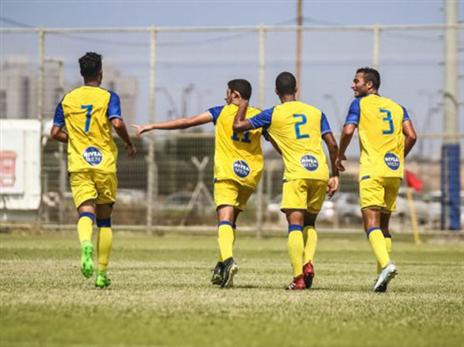 9 שחקני נבחרות עזבו (האתר הרשמי)