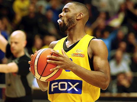 השחקנים הצהובים לא שמו סיננו דברים בסיום (אלן שיבר)