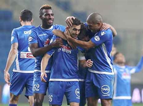 "קניוק שחקן וחבר טוב, אם לא ישחק עדיף לנו" (אלן שיבר)