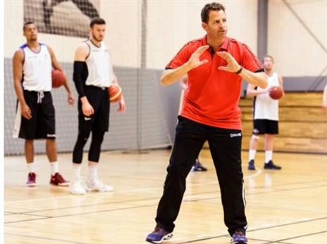 "כשאתה רחוק מישראל, הדברים הרבה יותר אמוציונאליים"