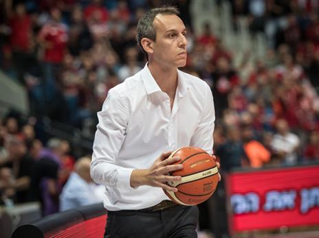 קטש. קינסי פורח בהתקפה תחתיו (מנהלת הליגה)