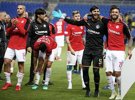 שיכללה את המשחק שלה (אלן שיבר)