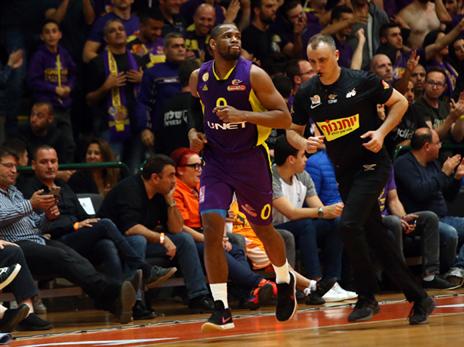 הולוואי מתוסכל (מנהלת)