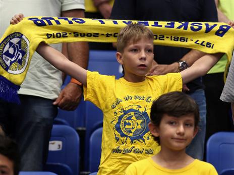 ההיכל רחוק מלהיות מלא גם הפעם (צילום: אלן שיבר)